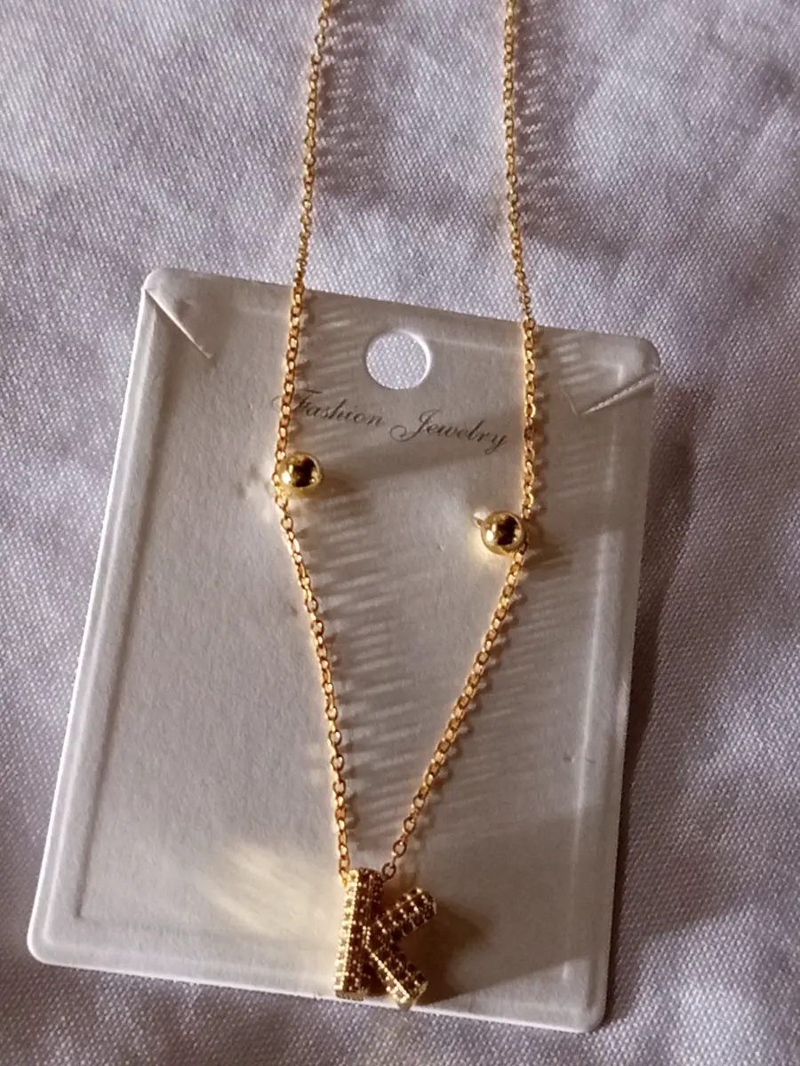 Collar Dorado Inicial K
