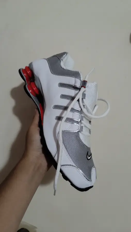 Zapatillas deportivas blancas y grises#40