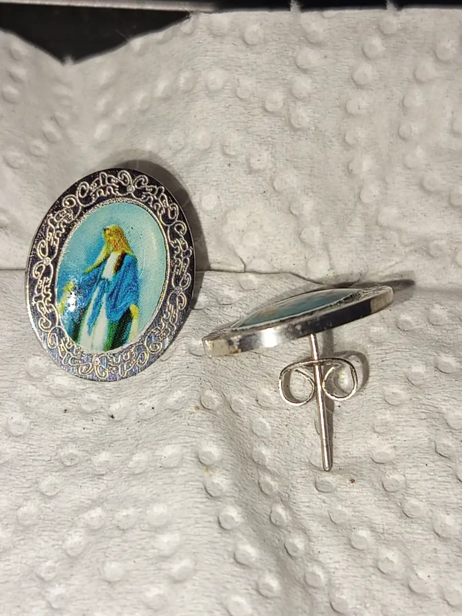 Pendientes religiosos con virgen. acero inoxidable